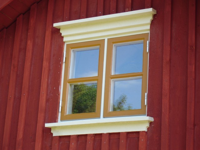 Måttbeställda fönster till gavelspetsen